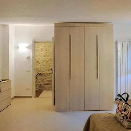 Acquanera Marcheholiday, Mit Privatem Pool Feriehus