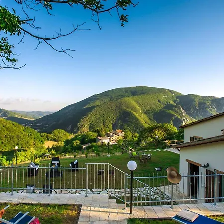 Acquanera Marcheholiday, Mit Privatem Pool Feriehus